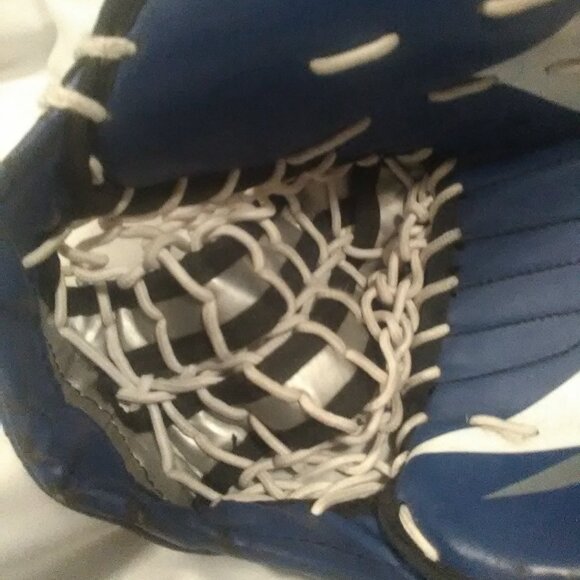 hockey Goldie glove and blocker - Picture 8 of 9